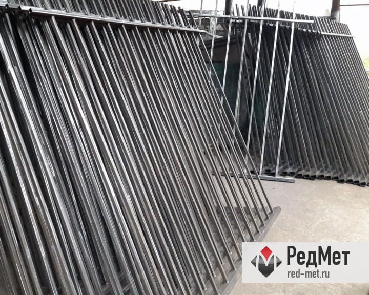 Демонтированный металлический забор - РедМет